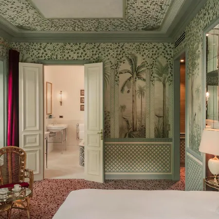 Hotel Particulier Montmartre 4*