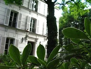 Particulier Montmartre 4* Parigi