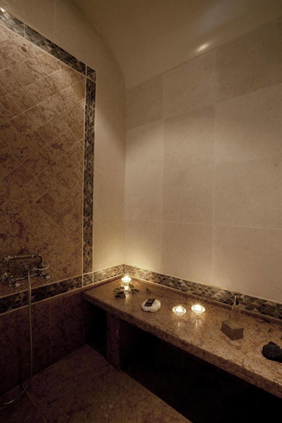 Particulier Montmartre 4*